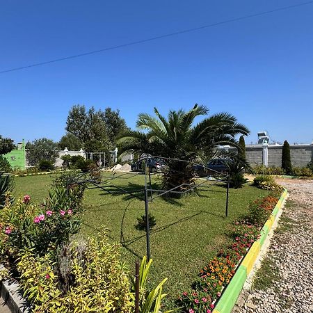 Ponari Apartments Rrotull Buitenkant foto